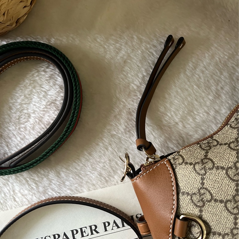 GG Emblem 塗層帆布及皮革小款二用包(米色/深棕色)-7