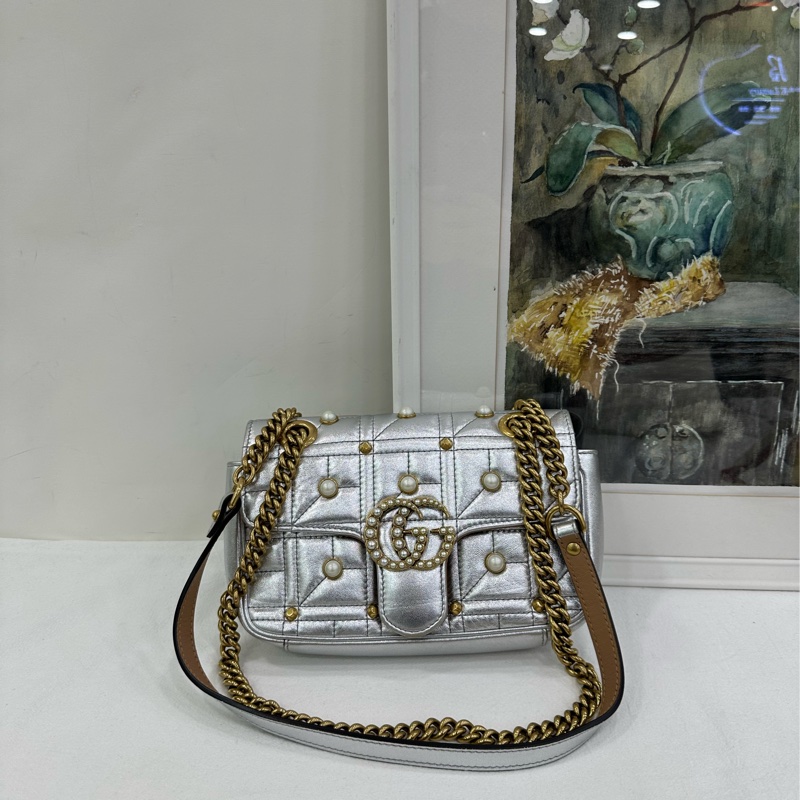 Gucci 古馳 GG mini Marmont 馬蒙 珍珠 Logo裝飾 鉚釘 金屬 99新近閒置-1