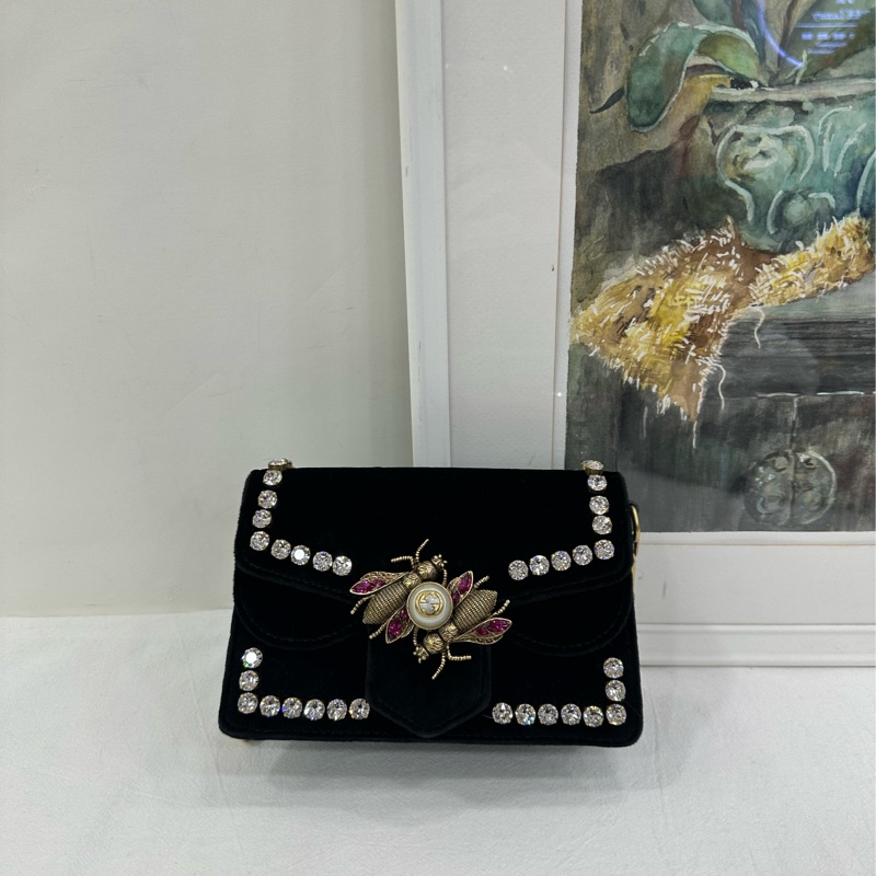 Gucci 絲絨水鑽蜜蜂鏈條限量包 閒置-1