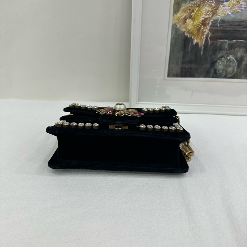 Gucci 絲絨水鑽蜜蜂鏈條限量包 閒置-5