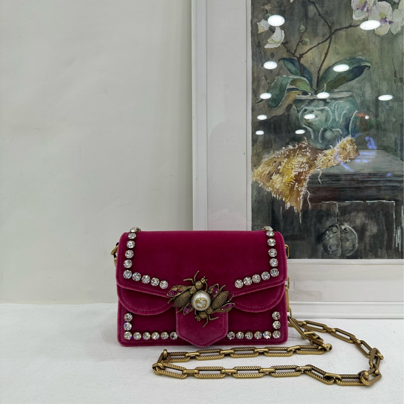 Gucci絲絨水鑽蜜蜂鏈條限量包 閒置-1