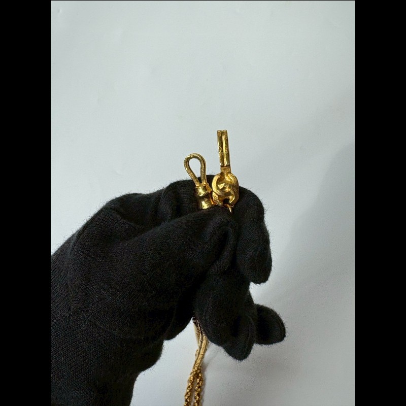 Chanel 金鍊白底圓雙C項鍊-10