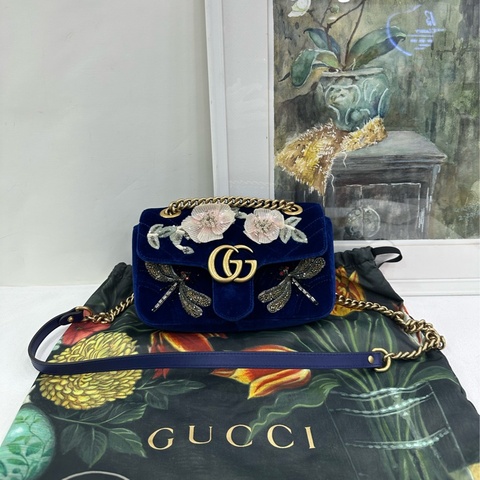 Gucci/古馳 絲絨寶藍色marmont，刺繡珠寶蜻蜓寶藍色金絲絨鏈條包，可單肩可斜挎可手拿，近閒置 尺寸22*14cm