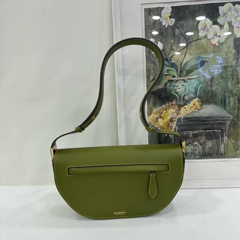 Burberry/巴寶莉 博柏利 Olympia埃倫匹亞 抹茶色 牛皮 豌豆包 半月包，BBR新款 可單肩腋下也可斜挎 尺寸27*15*6 99新近閒置-1