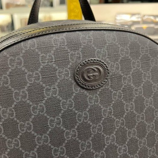 東區正精品㊣GUCCI Interlocking PVC黑灰色拉鍊後背包 RZ6162-1