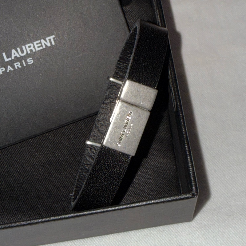 全新僅試戴 YSL CASSANDRE經典黑銀皮革手環 尺寸M-3