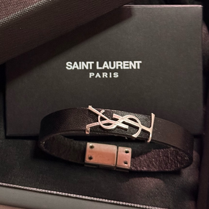 全新僅試戴 YSL CASSANDRE經典黑銀皮革手環 尺寸M-7