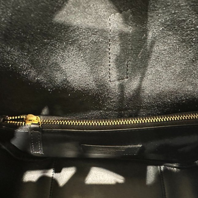 🎉新品好折扣✨Saint Laurent 713938 LE 5 A 7 YSL 柔軟粒面皮革小款 Hobo包 黑色-14