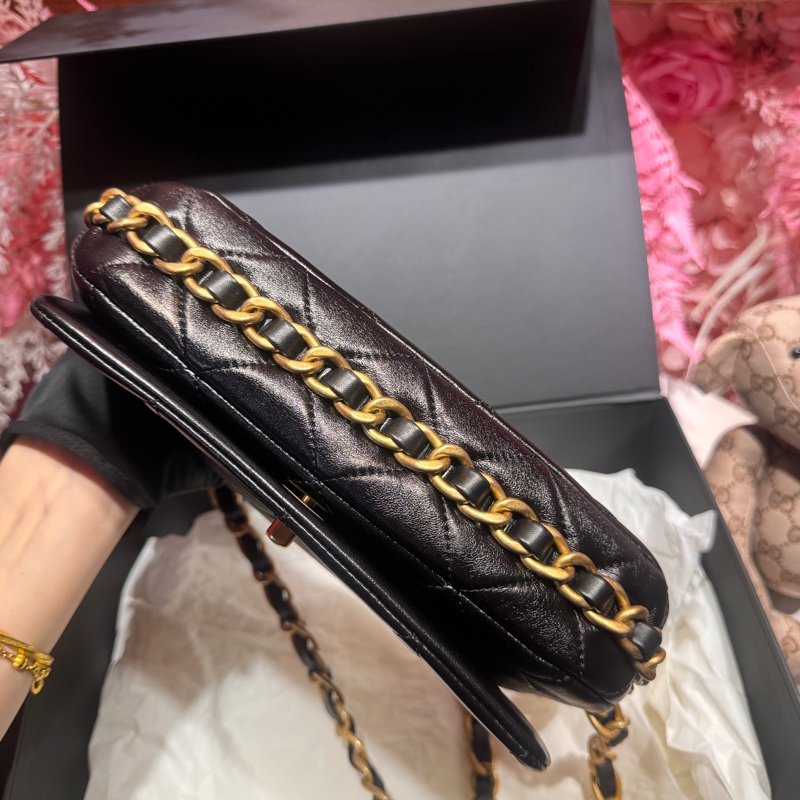 Chanel 黑金牛皮斜背包/可調節/王吉娜古董精品-6