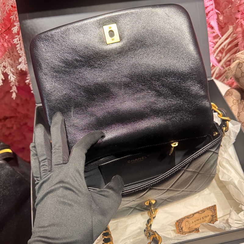 Chanel 黑金牛皮斜背包/可調節/王吉娜古董精品-8