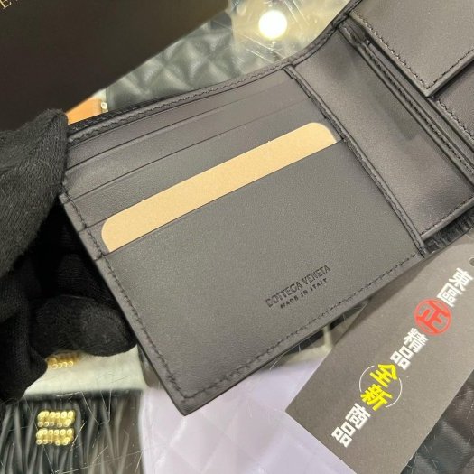 東區正精品㊣ BOTTEGA VENETA BV 193642 全新黑色全皮編織內零錢袋短夾 RA1853-3