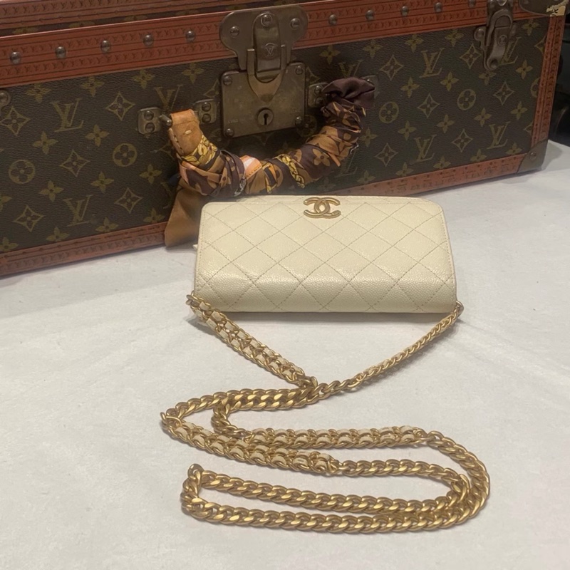 CHANEL CLASSIC WOC-5