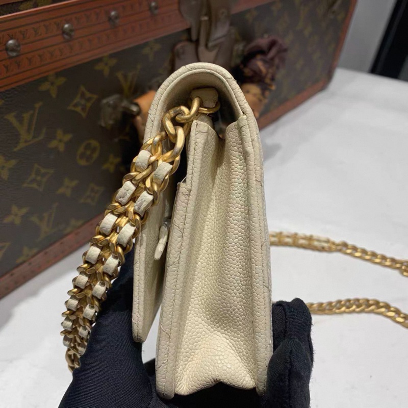 CHANEL CLASSIC WOC-8