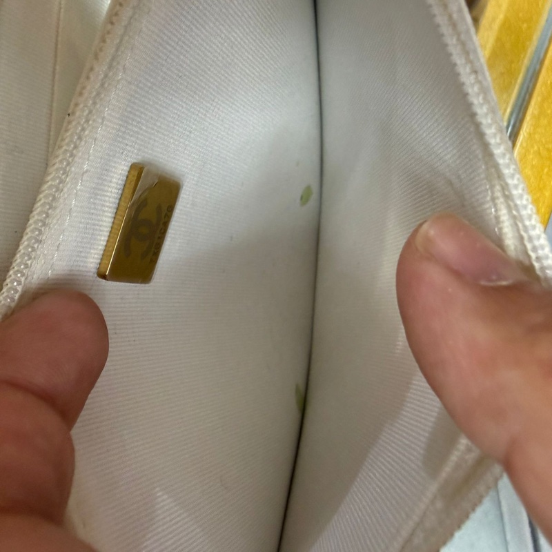 CHANEL CLASSIC WOC-21