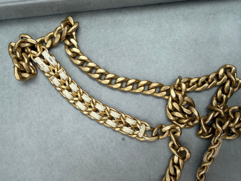 CHANEL CLASSIC WOC-35