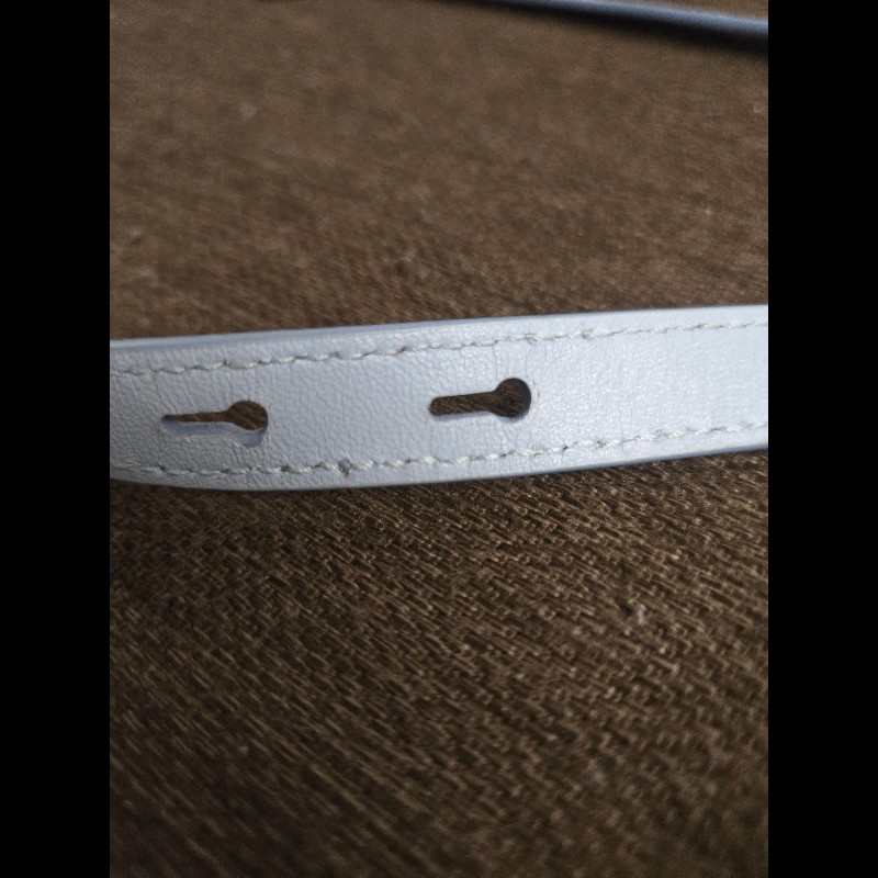 Burberry經典Lola系列羊皮斜揹包-13