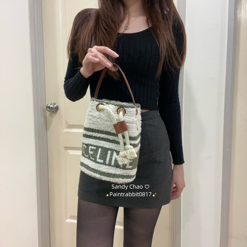 ෆ Celine Bucket抹茶蛋糕卷 絨毛水桶包-0