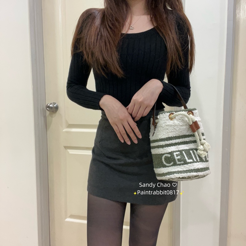 ෆ Celine Bucket抹茶蛋糕卷 絨毛水桶包-1