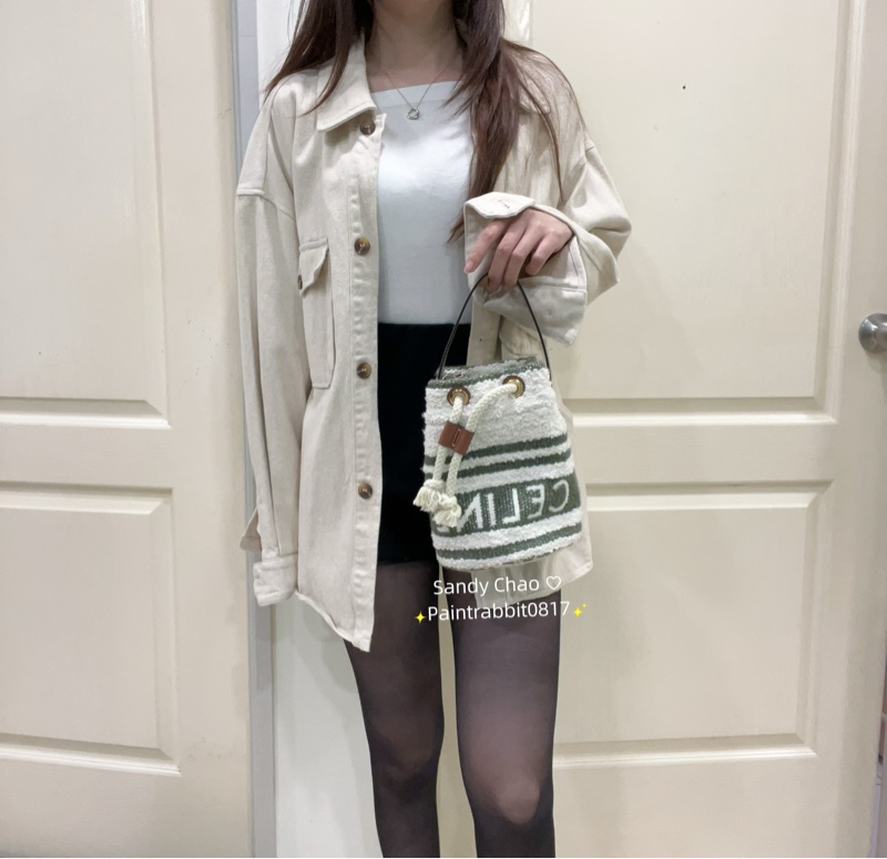 ෆ Celine Bucket抹茶蛋糕卷 絨毛水桶包-2