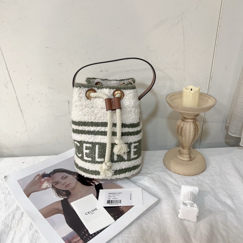 ෆ Celine Bucket抹茶蛋糕卷 絨毛水桶包-3