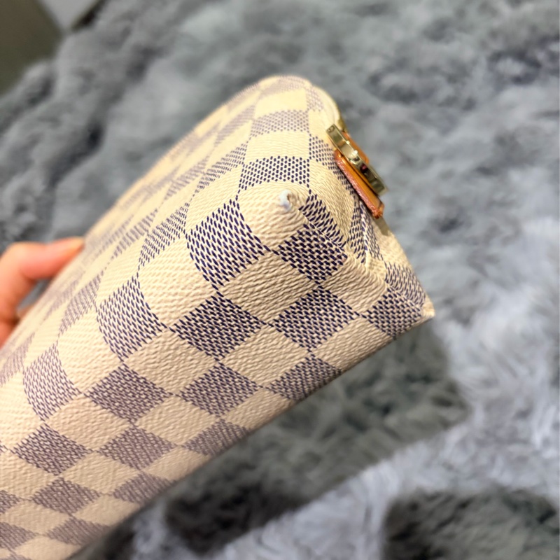 Louis Vuitton-13