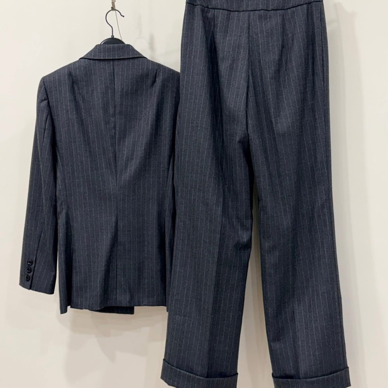 BURBERRY 藍標 直條紋毛料西裝外套+長褲-1