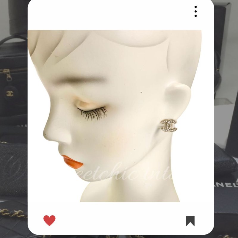 🛍️🎁 26 🔥 1月新品上架 新年💖 美品💖 香奈兒 Chanel CC 經典金色水鑽耳環 🔥 香奈兒熱賣款 香奈兒經典款 耳環 CHANEL EARRING-4