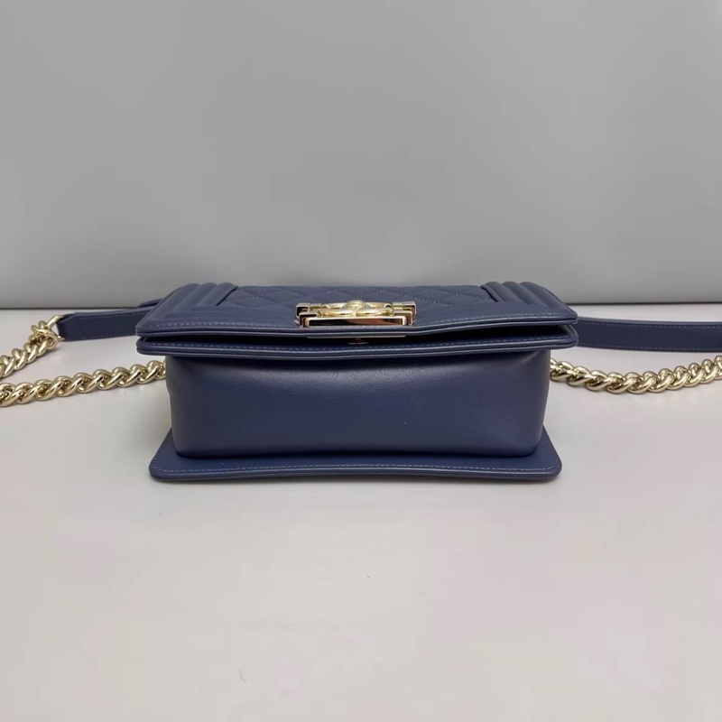 Chanel香奈兒leboy小號牛皮菱格藍金包-4