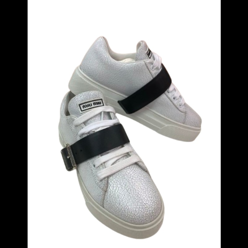 Miu Miu 白色裂紋皮革球鞋 配黑飾帶 38碼-3