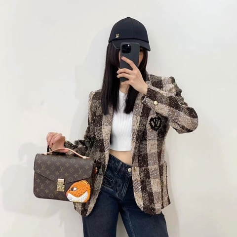 LV孫一鈿聯名款Pochette Metis獵豹圖案老花手提郵差包芯片款 25*19*7 99新配件塵袋吊牌