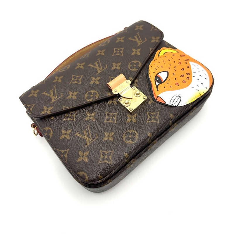 LV孫一鈿聯名款Pochette Metis獵豹圖案老花手提郵差包芯片款 25*19*7 99新配件塵袋吊牌-5