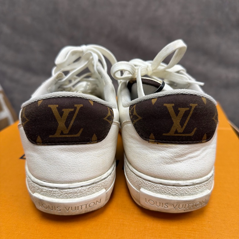 搬家出清‼️LV男休閒鞋 8.5號-6