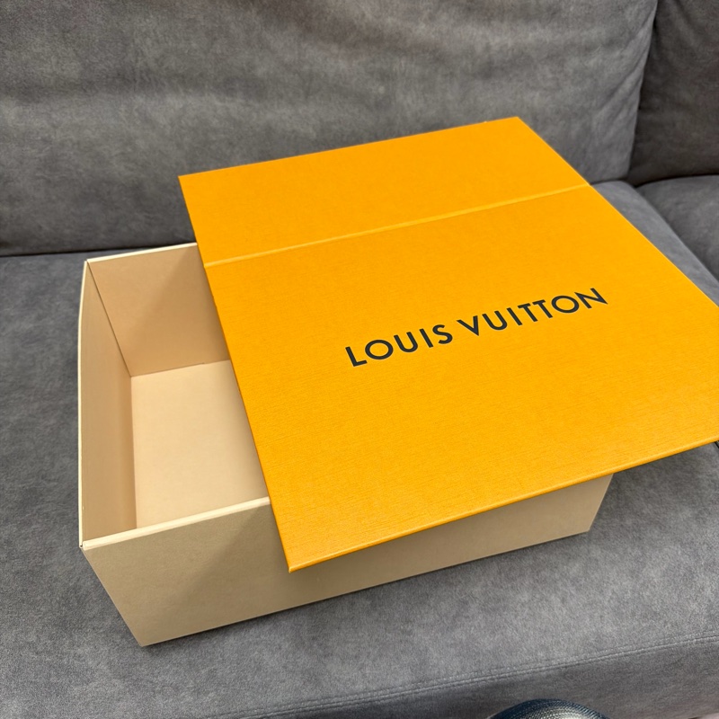 搬家出清‼️LV男休閒鞋 8.5號-10