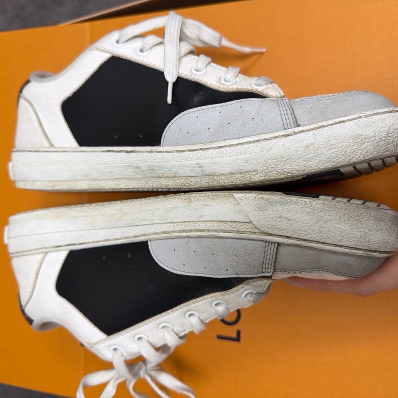 搬家出清‼️LV男休閒鞋 8.5號-11