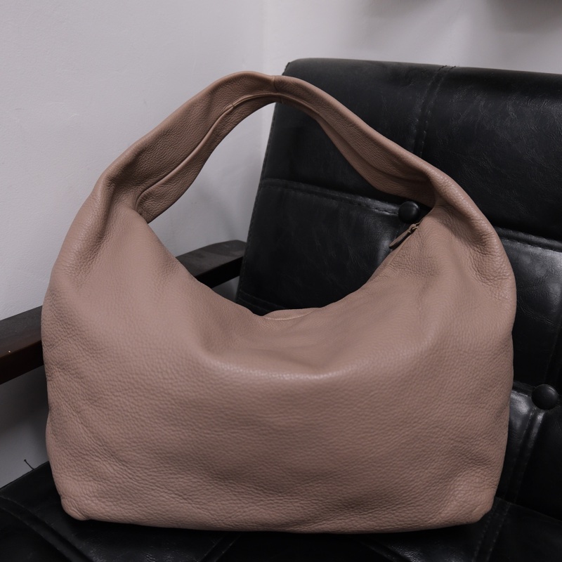 Loewe Leather Shoulder Bag 羅意威中古鎖頭Hobo bag 和尚包-2