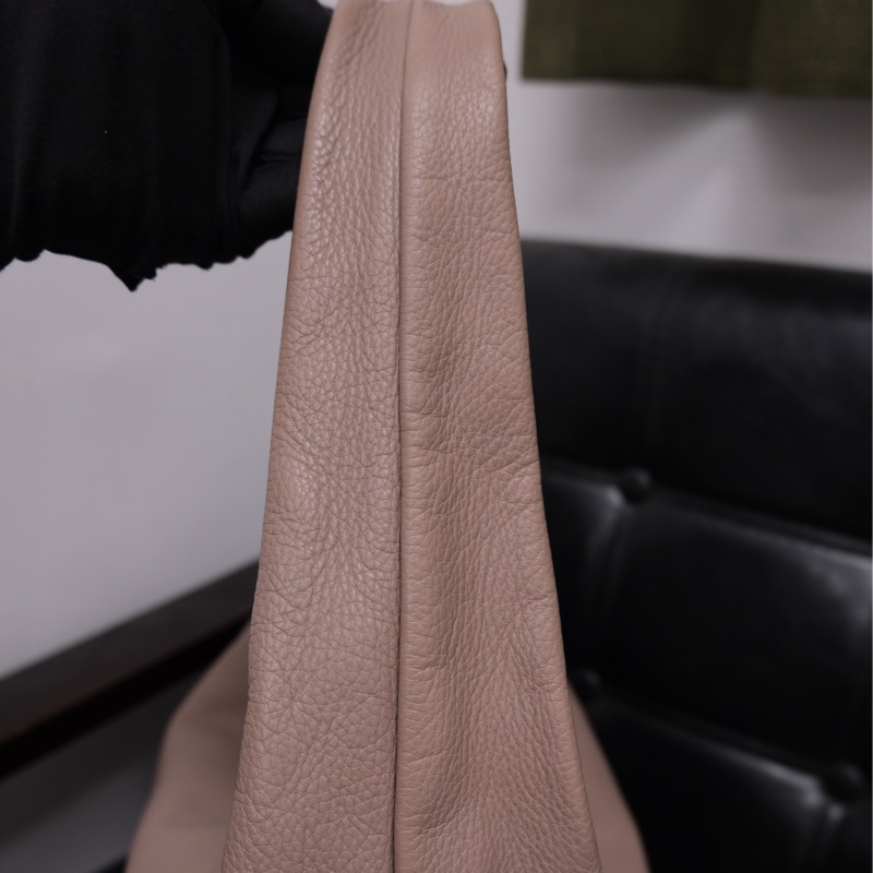 Loewe Leather Shoulder Bag 羅意威中古鎖頭Hobo bag 和尚包-9