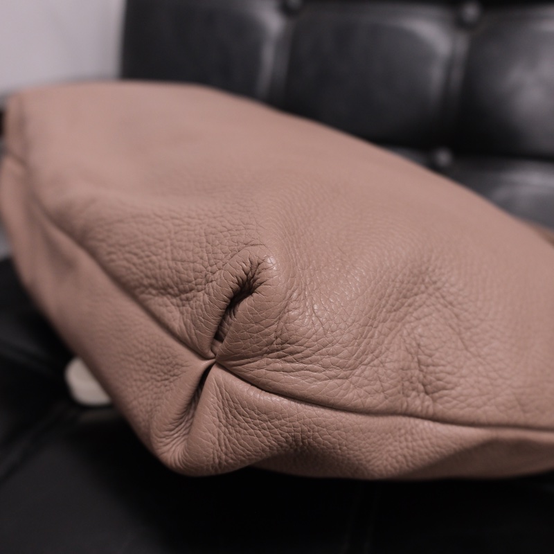 Loewe Leather Shoulder Bag 羅意威中古鎖頭Hobo bag 和尚包-13