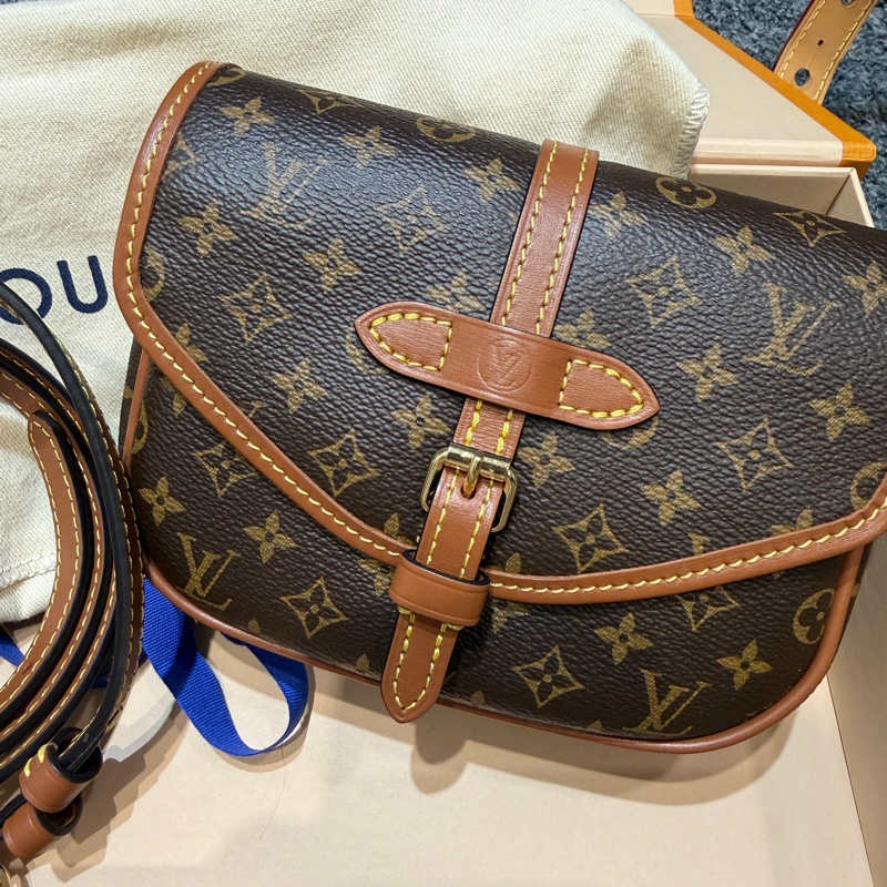 LV腰包肩包斜背包牛皮邊飾-2