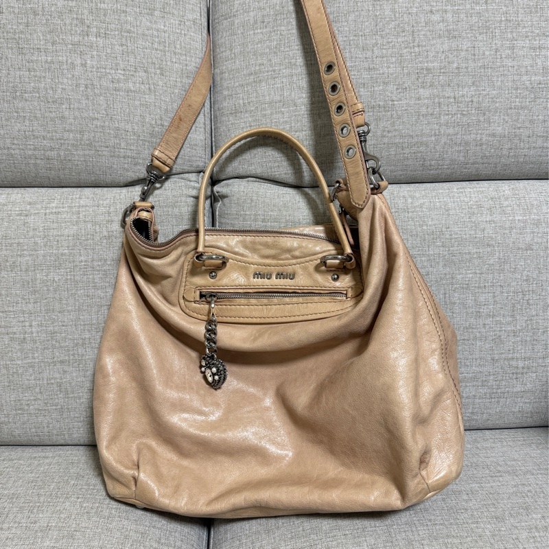 Miumiu水鑽愛心卯釘兩用包💖-5