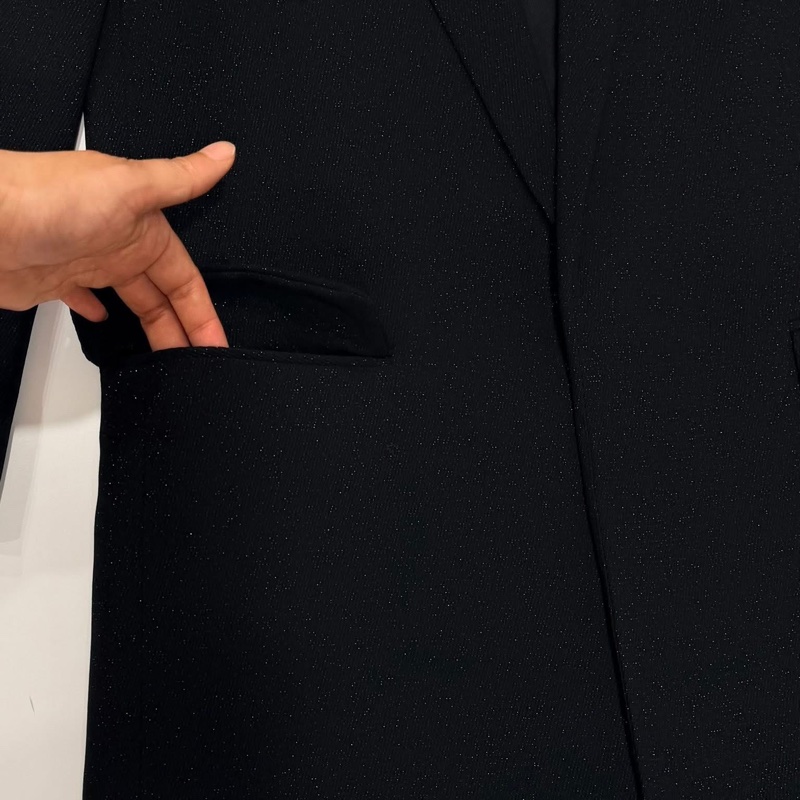 ALLSAINTS 深V領銀蒽點綴長版外套 黑色-6