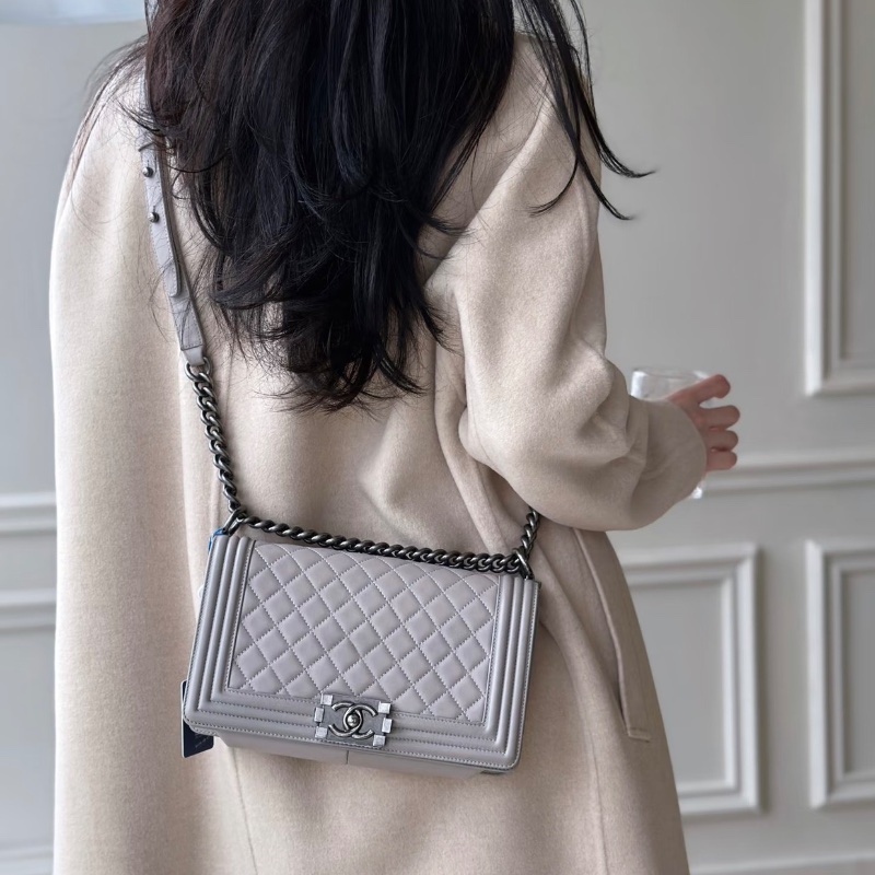 Chanel 灰色leboy鏈條包中號25*15*7.5 98新配件塵袋盒子-0