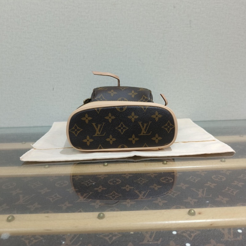 LV老花mini後背包芯片款 25*24*12 全新閒置配件盒子塵袋-3