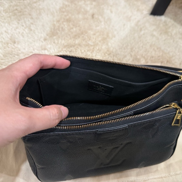 Louis Vuitton 黑色皮革multi pouchette包-8
