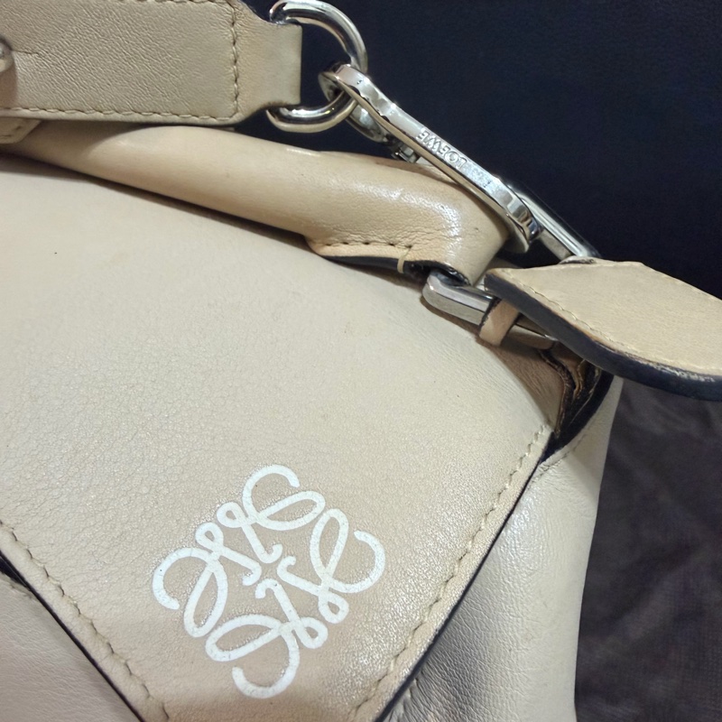 Loewe puzzle 中號包（沙色Sand)-5