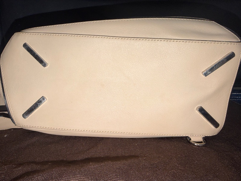 Loewe puzzle 中號包（沙色Sand)-9