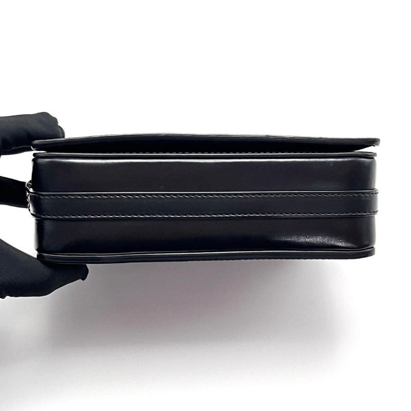 BURBERRY黑銀白色字母肩背斜背郵差包19.5*14*6.5 99新配件盒子塵袋-4