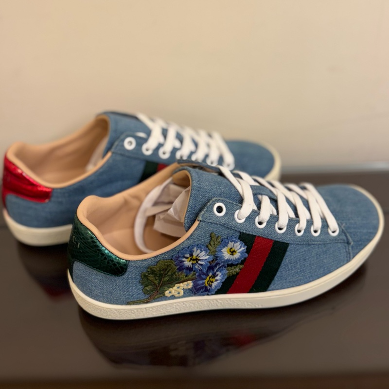 GUCCI HANA 系列刺繡牛仔休閒鞋-1