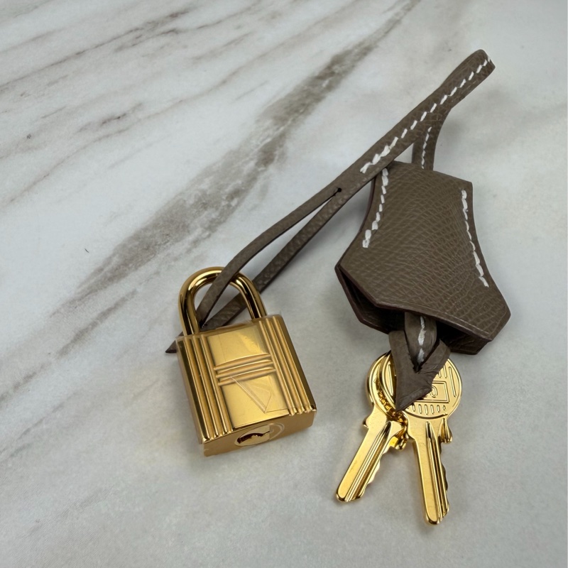 愛馬仕 Hermès Kelly28 Epsom 外縫 大象灰金釦 Kelly-19