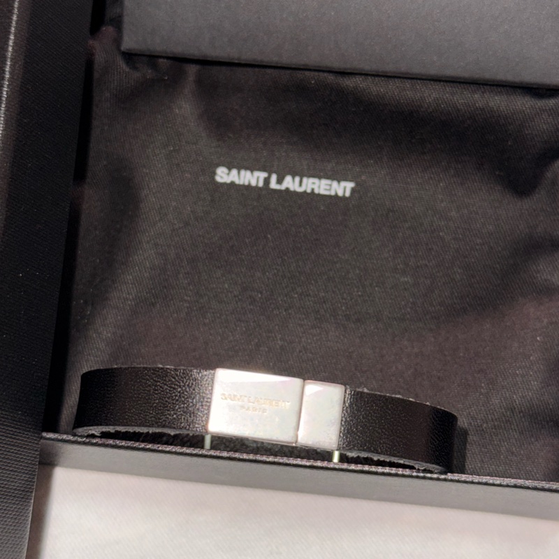 全新僅試戴 YSL CASSANDRE經典黑銀皮革手環 尺寸L-6