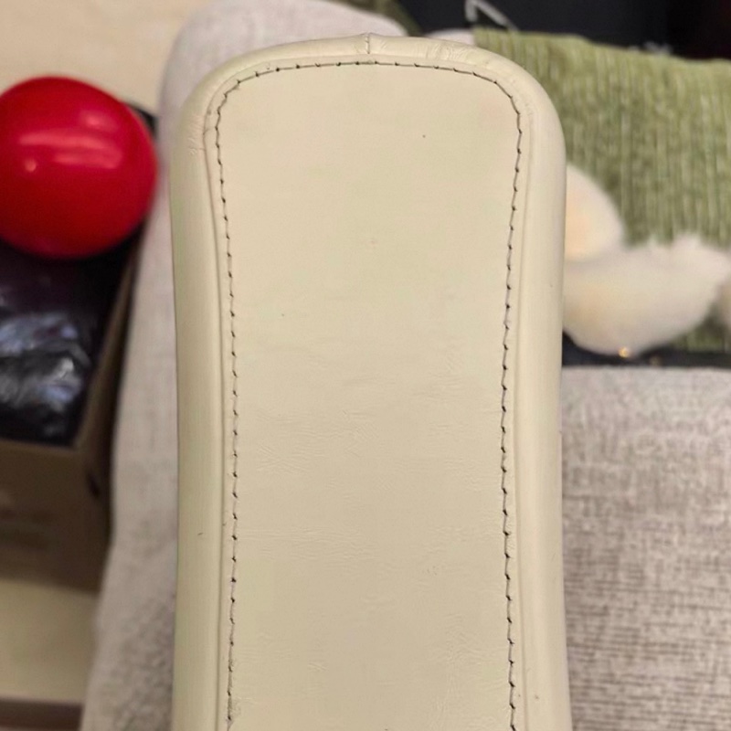 【95%新 ✨ 全網最低價！】Chanel 流浪包 米白牛皮拼燕麥色金線 格紋毛呢-10